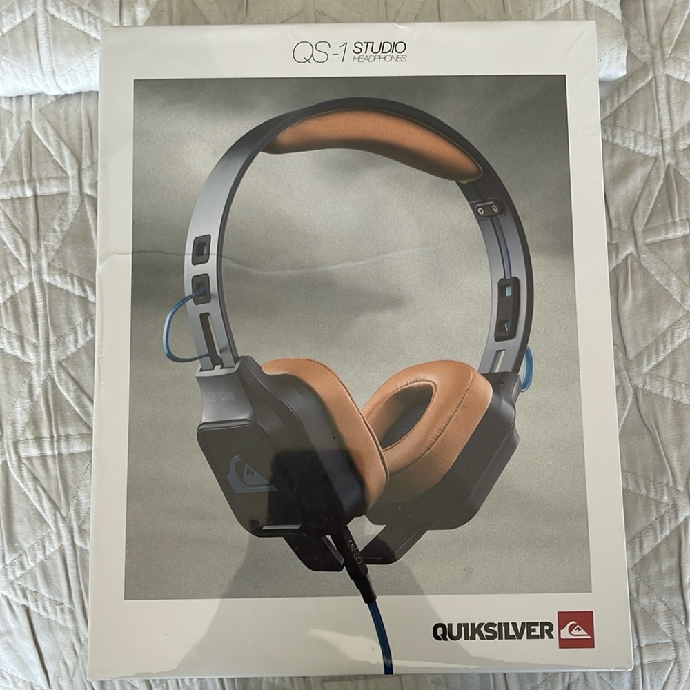 Quiksilver headphones